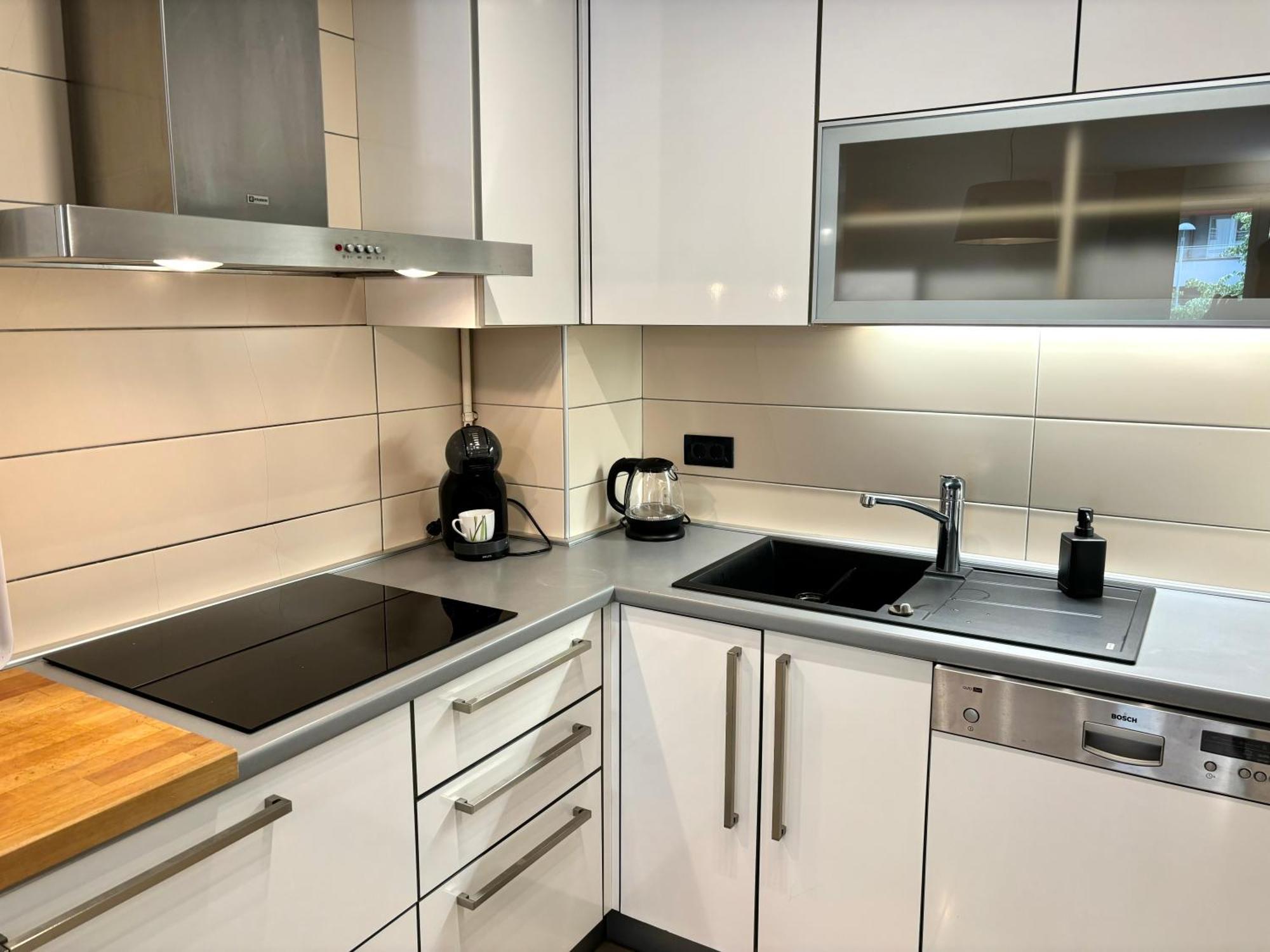 Terrace Bliss Apartment With Free Garage Загреб Екстериор снимка