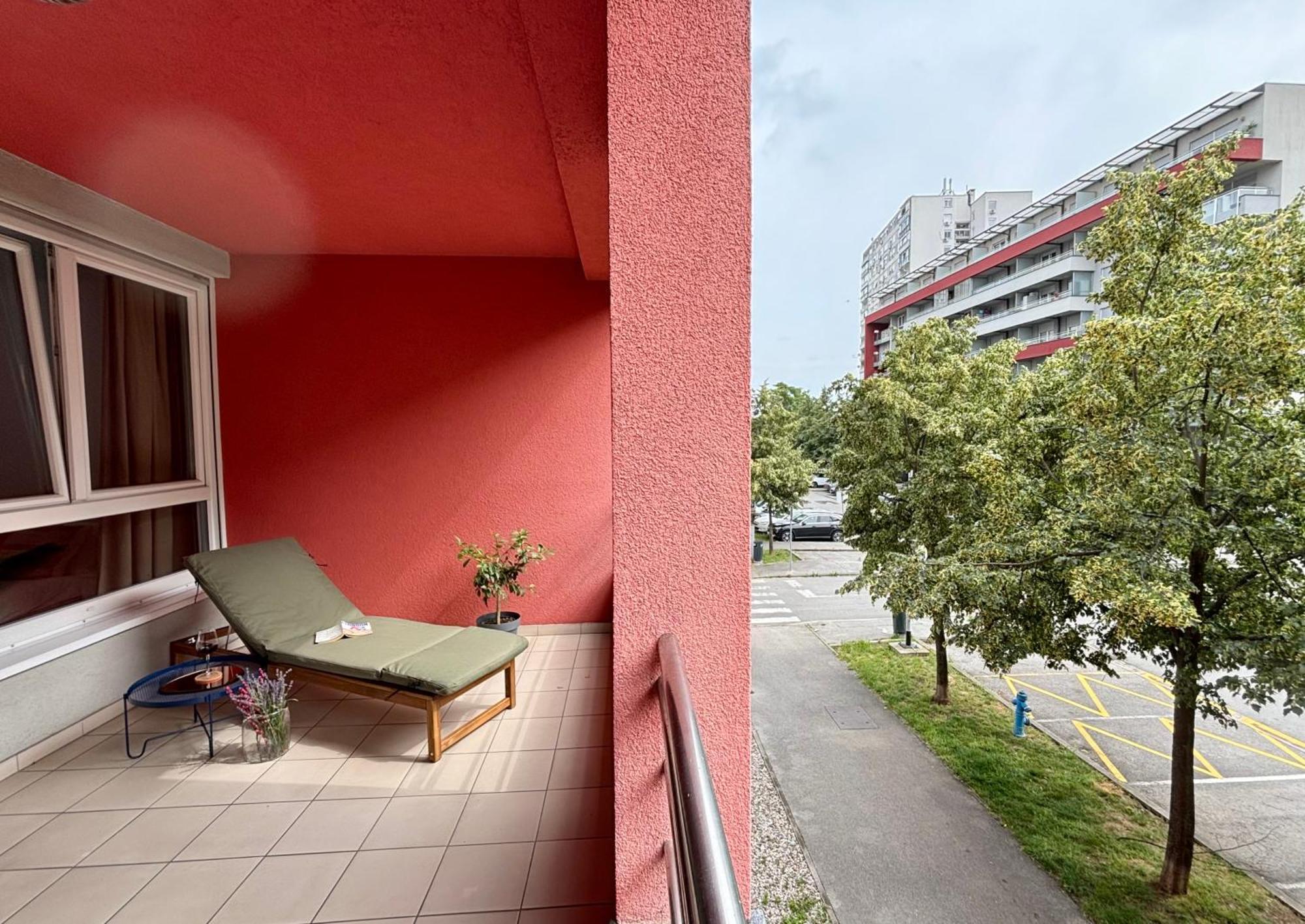 Terrace Bliss Apartment With Free Garage Загреб Екстериор снимка